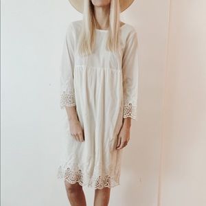 Lace trim bell sleeve dress